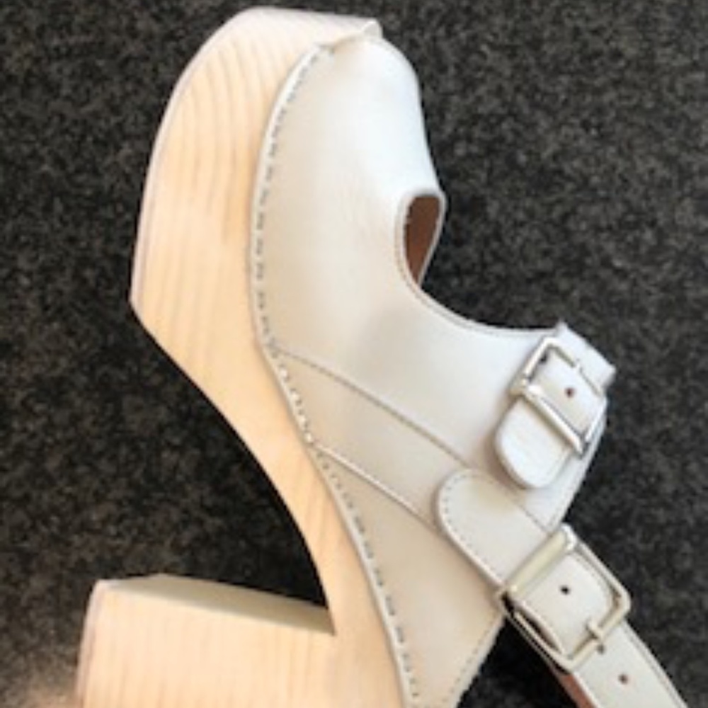 Womens shoes